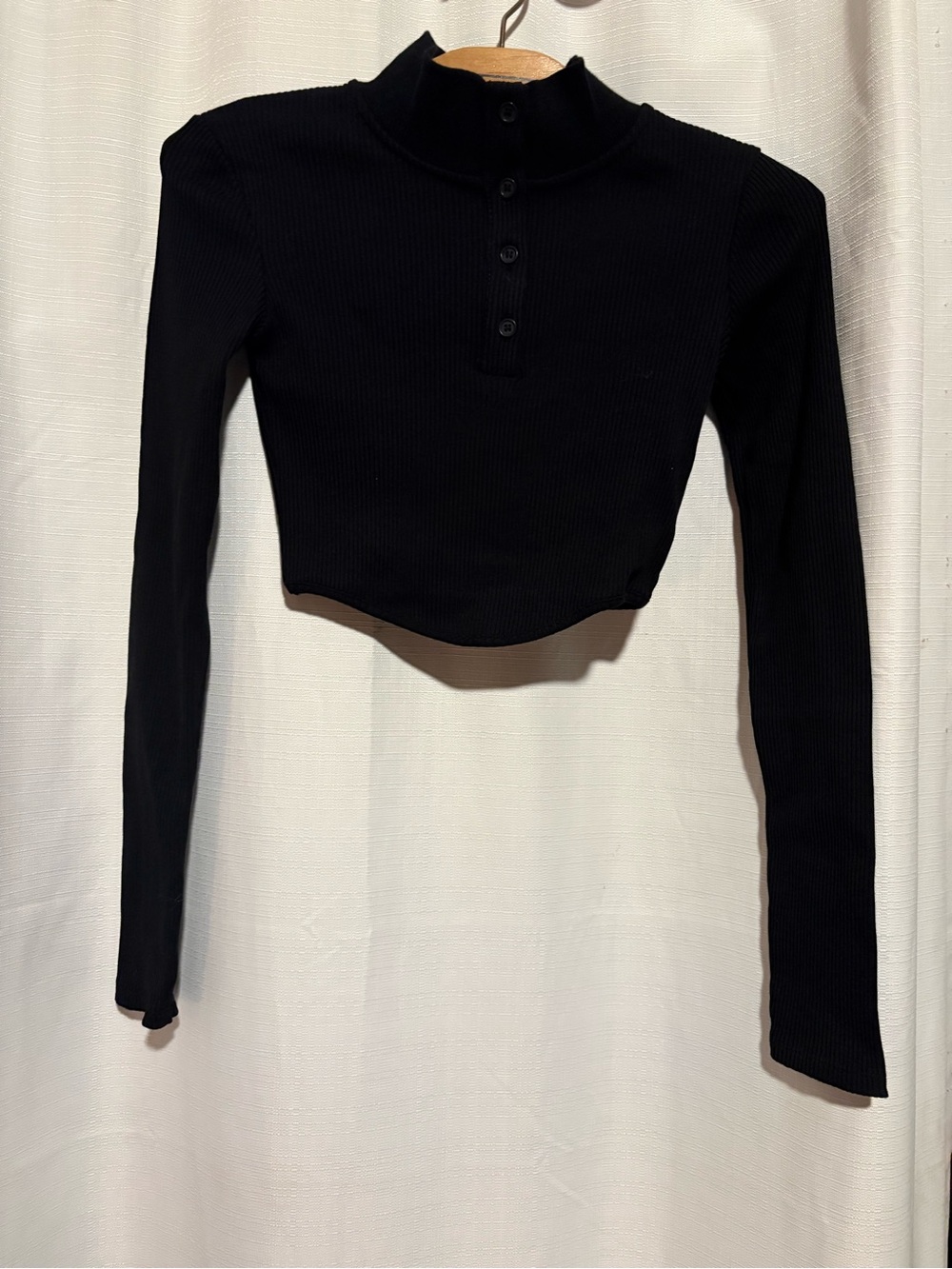 Zara Women's Black Fitted Long Sleeve Mock Turtleneck Top Size Small